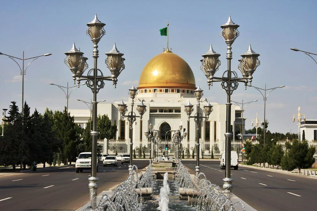 head-turkmenistan-and-eco-secretary-general-discussed-partnership-prospects