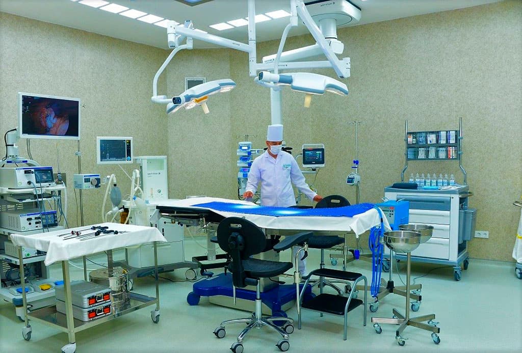 blagotvoritelnyj-fond-berdymuhamedova-oplatit-operacii-sirotam-i-medsredstva-dlya-detdomov