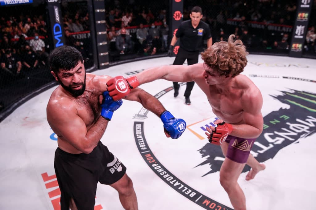 chempionat-priznal-boj-albrektsson-yagshimuradov-luchshim-poedinkom-goda-v-bellator