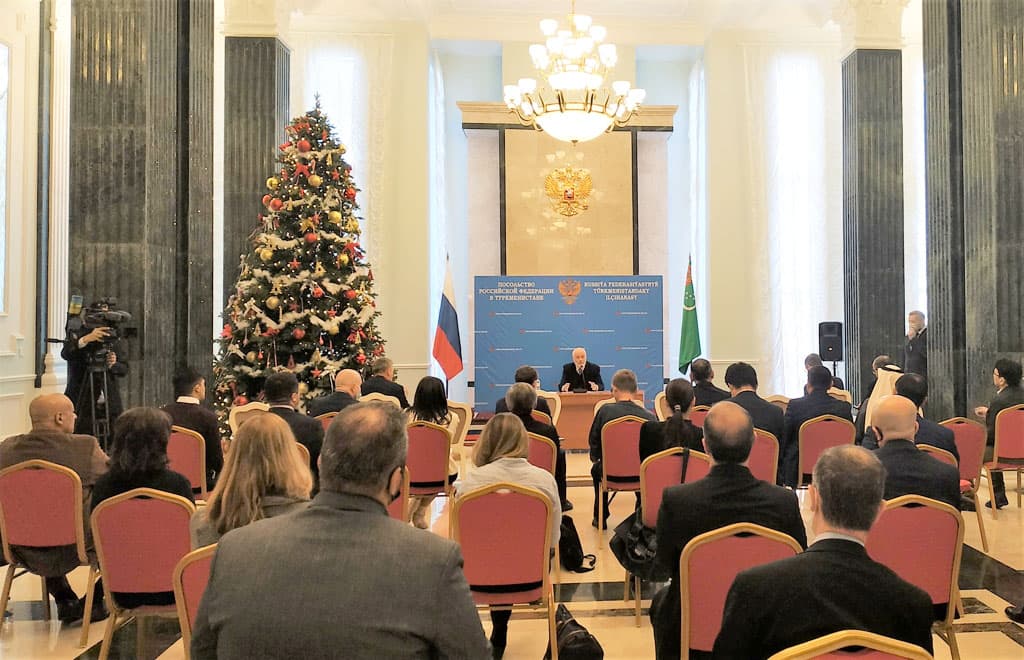 rossiya-otpravit-v-turkmenistan-10-tysyach-doz-vakciny-sputnik-lajt