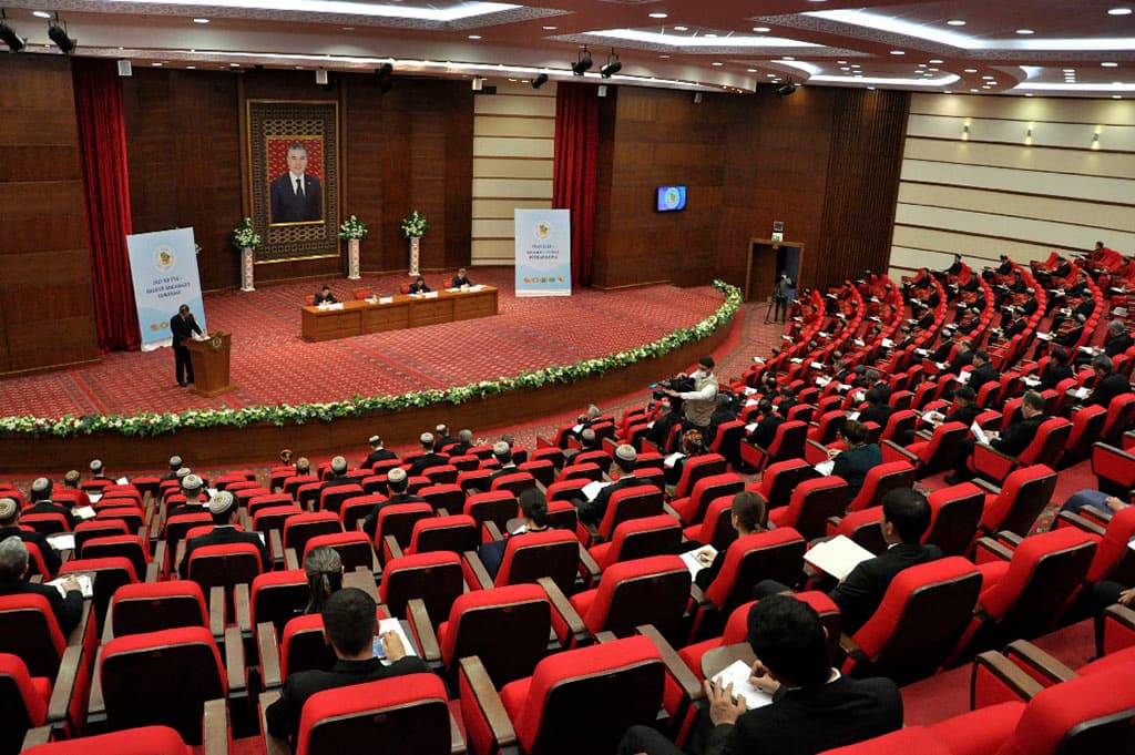 turkmenistan-prodvigaet-iniciativu-dialog-garantiya-mira