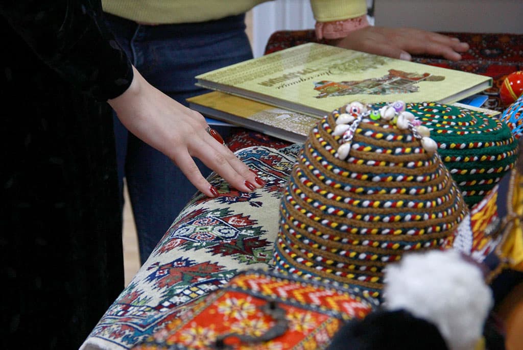 turkmenskaya-etnika-na-eksport-tradiciya-kak-vozobnovlyaemyj-istochnik