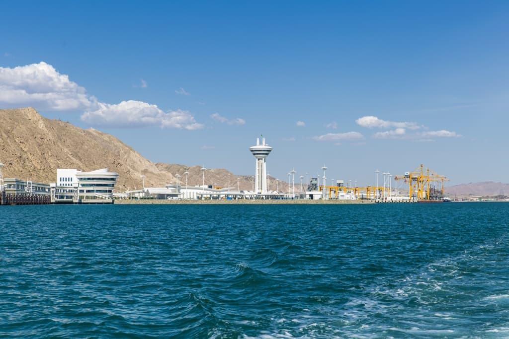 morskoj-port-turkmenbashi-nachal-prinimat-zayavki-na-predostavlenie-uslug-onlajn