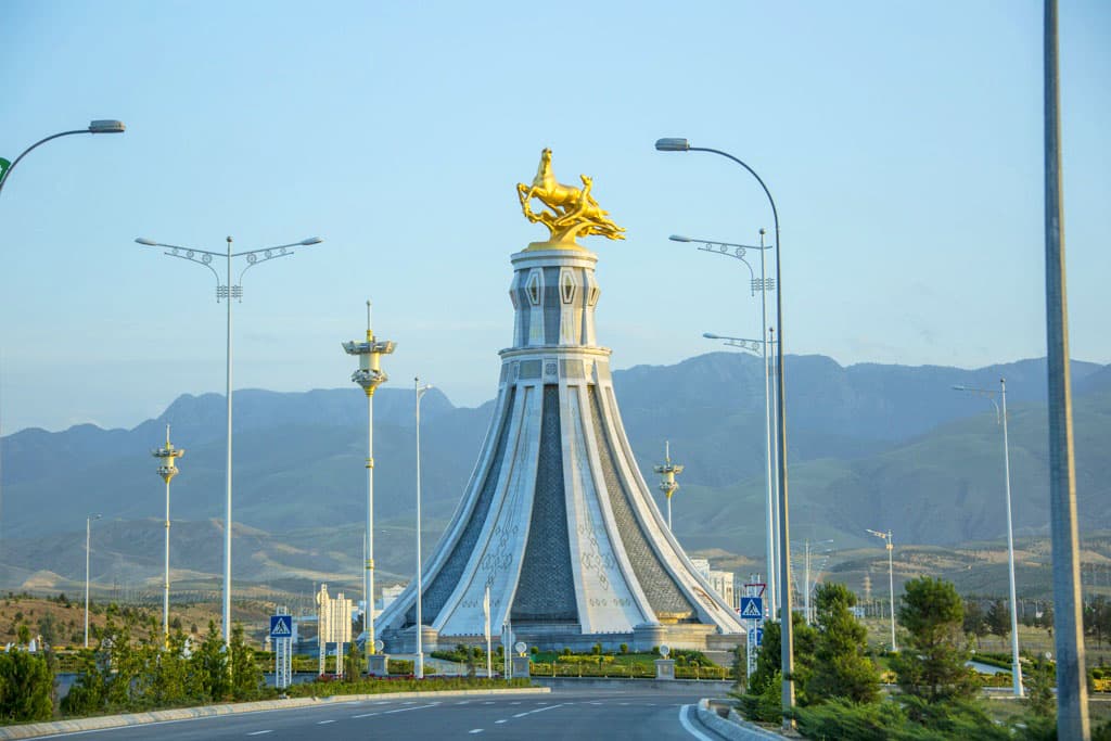 Прохладная, но малооблачная погода ожидается в Туркменистане на следующей неделе