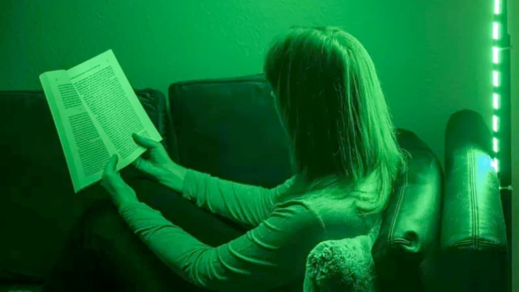 uchenye-nashi-neobychnyj-sposob-borby-s-golovnoj-bolyu