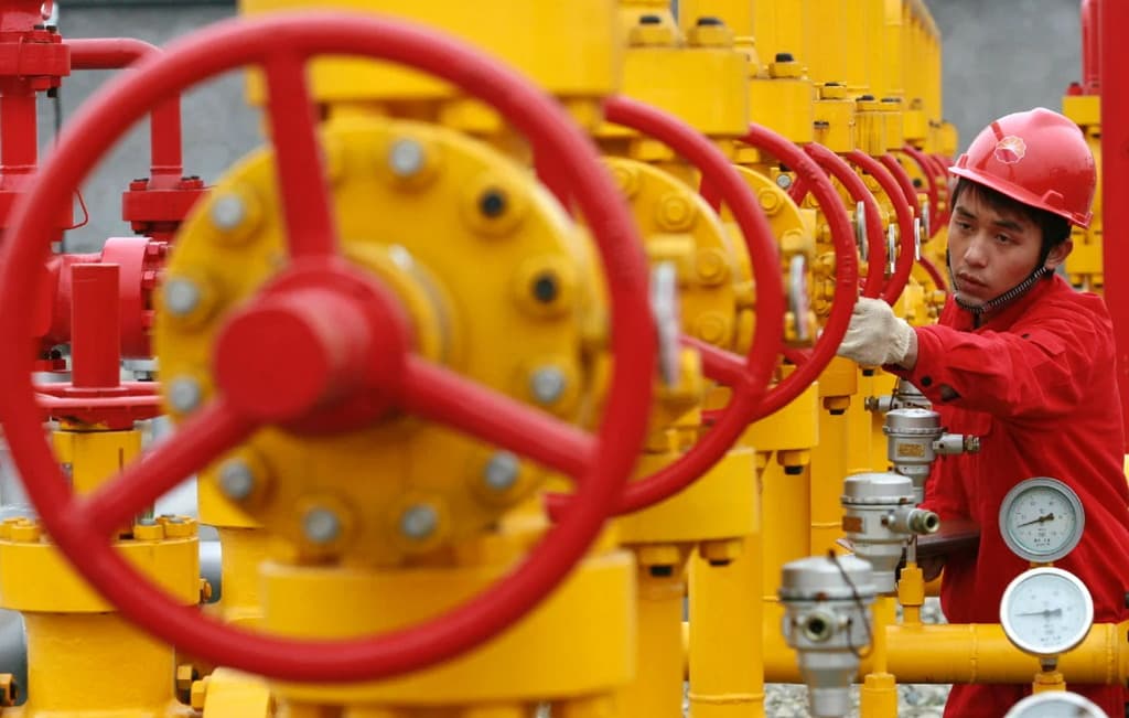 In 2021, China increased gas imports by almost 20%
