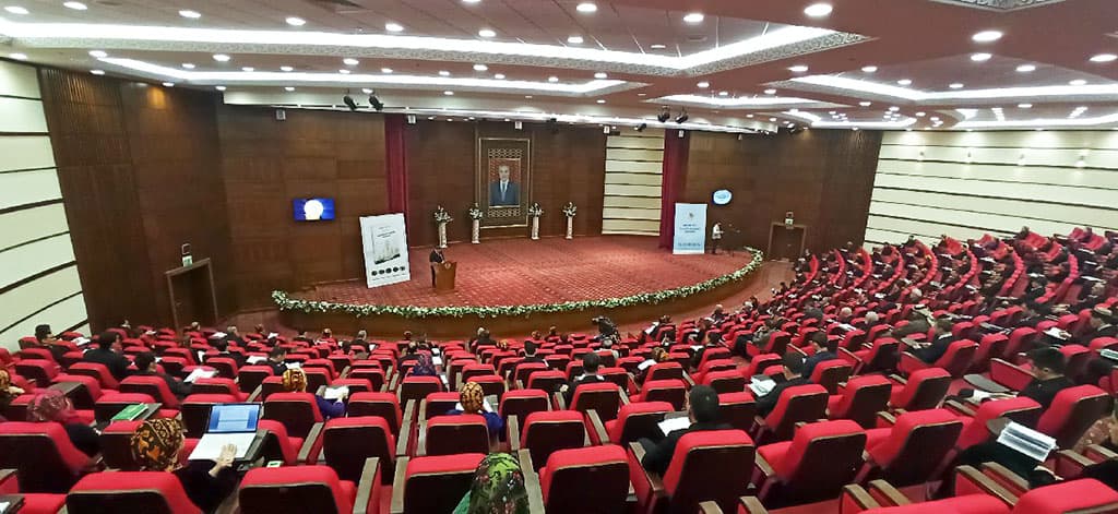 dipsoobshchestvo-znakomitsya-s-knigoj-berdymuhamedova-o-turkmenistane-v-sovremennom-mire