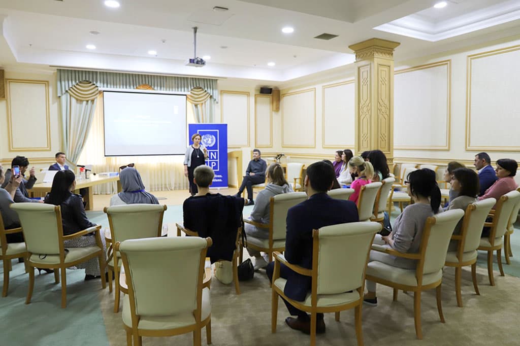 undp-engages-youth-fight-against-climate-change