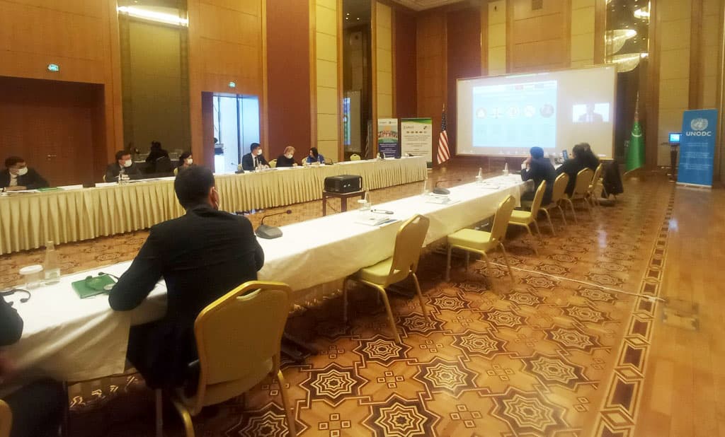 v-ashhabade-obsudili-sovershenstvovanie-zakonodatelstva-po-borbe-s-torgovlej-lyudmi