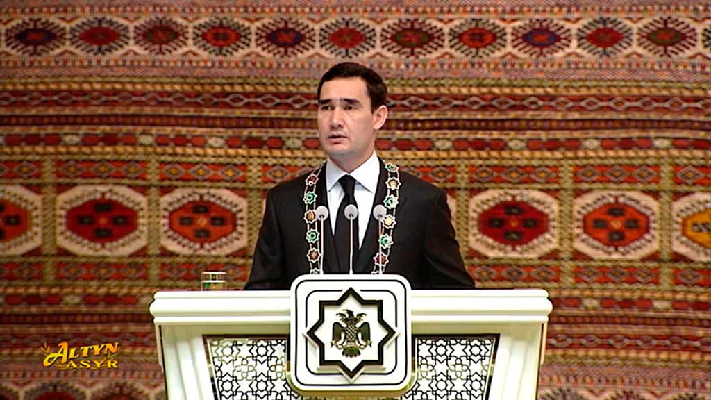 prezident-turkmenistana-otpravil-pravitelstvo-v-otstavku