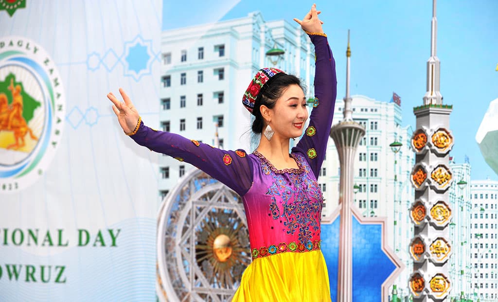 pekin-vstrechaet-novruz