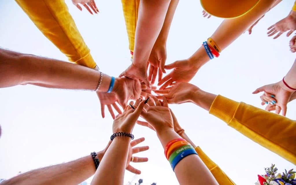 gumanitarnye-svyazi-obrazovanie-i-molodezhnuyu-politiku-obsudyat-v-astrahani