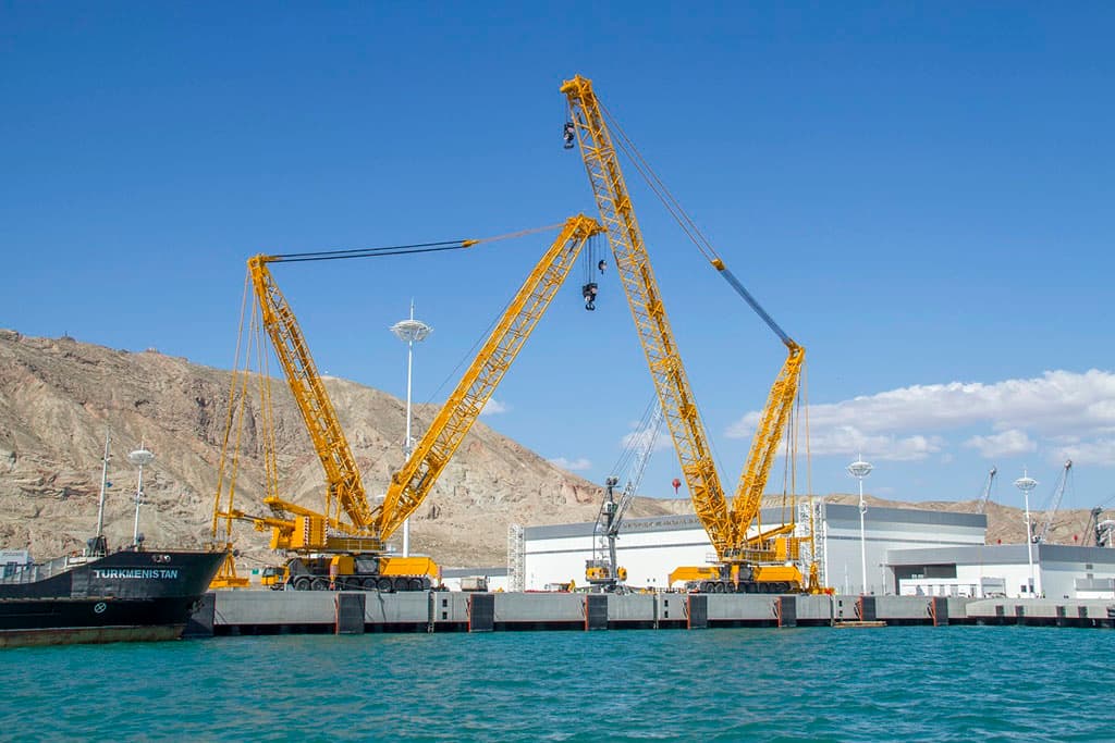 prezident-turkmenistana-posetil-port-turkmenbashi