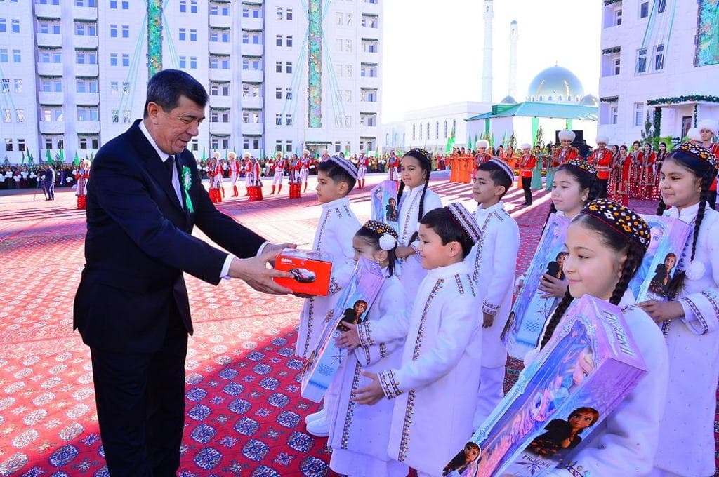 merom-novogo-oblastnogo-centra-ahala-stal-shamuhamet-durdylyev