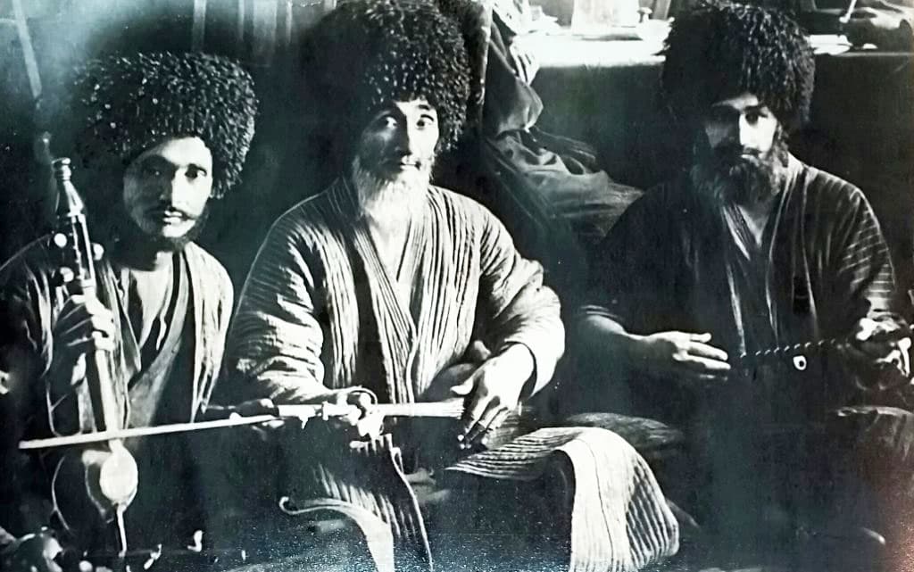 imya-v-turkmenskoj-muzyke-sary-bahshi-i-ego-pesnya-kotoraya-starshe-chelovecheskoj-pamyati