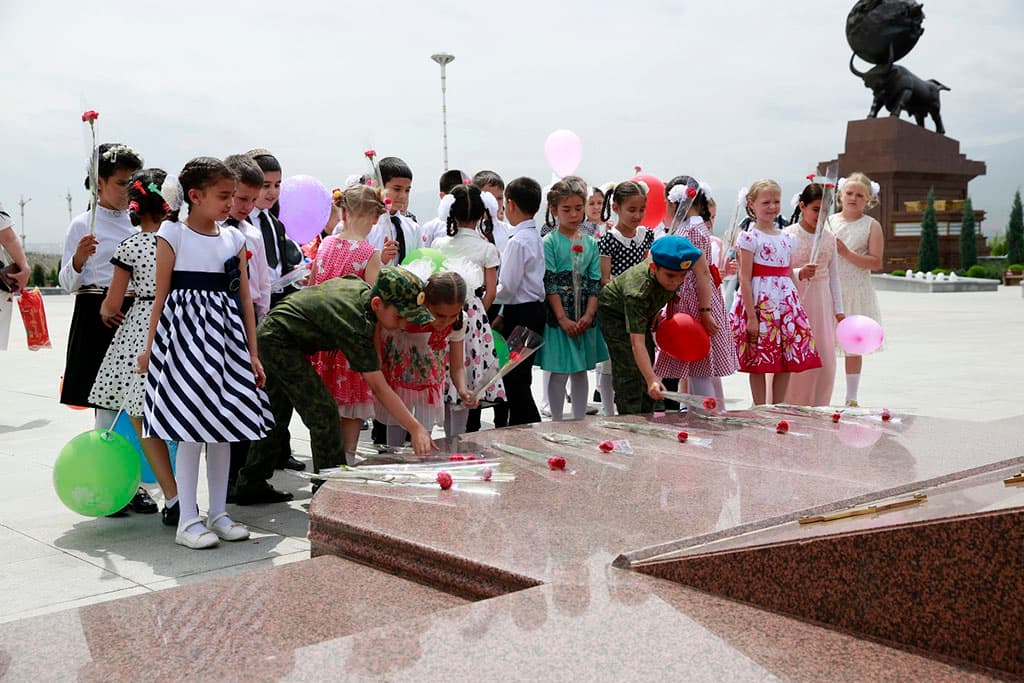 The President of Turkmenistan congratulated veterans and all compatriots on Victory Day