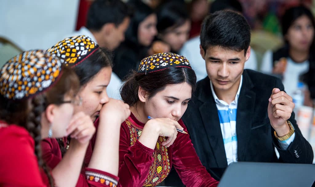 vsemirnyj-bank-predlagaet-obsudit-rol-molodezhi-v-sozdanii-inklyuzivnogo-budushchego