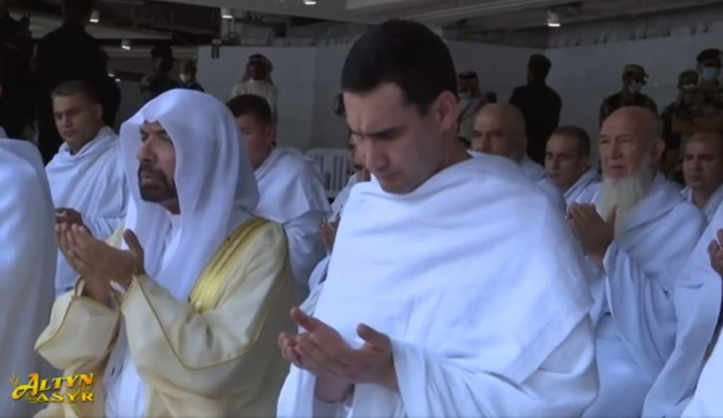 serdar-berdimuhamedov-made-small-pilgrimage-mecca