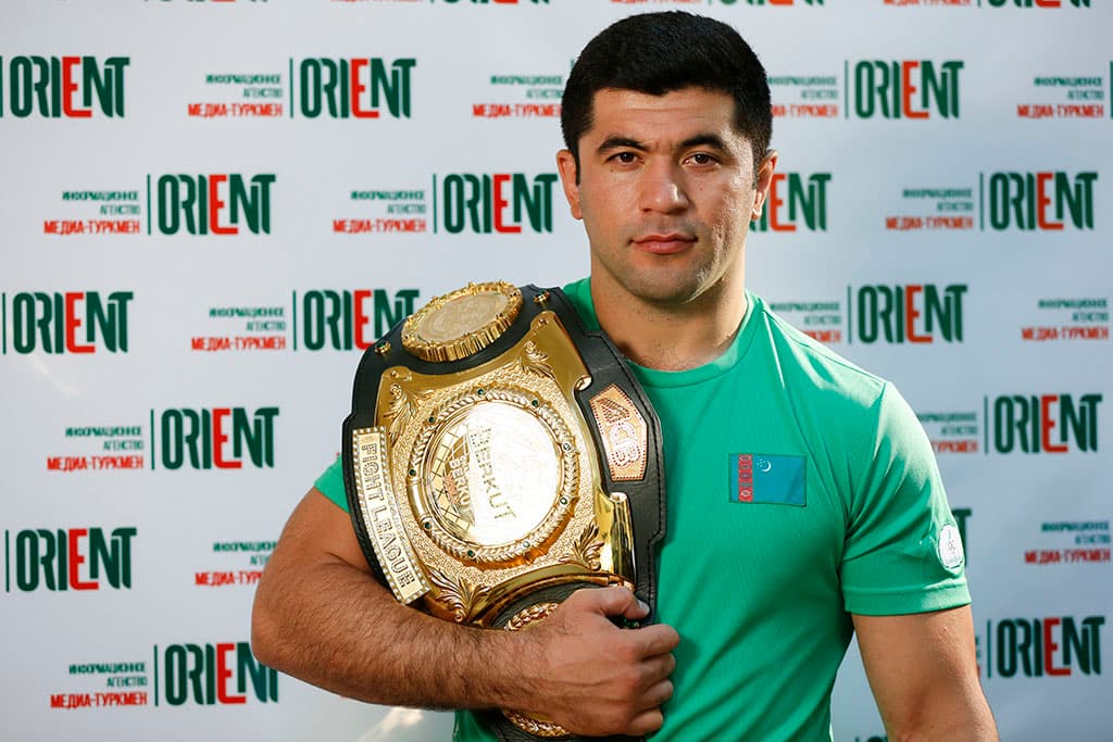 dovletdzhan-yagshimuradov-snyalsya-v-populyarnom-tureckom-seriale