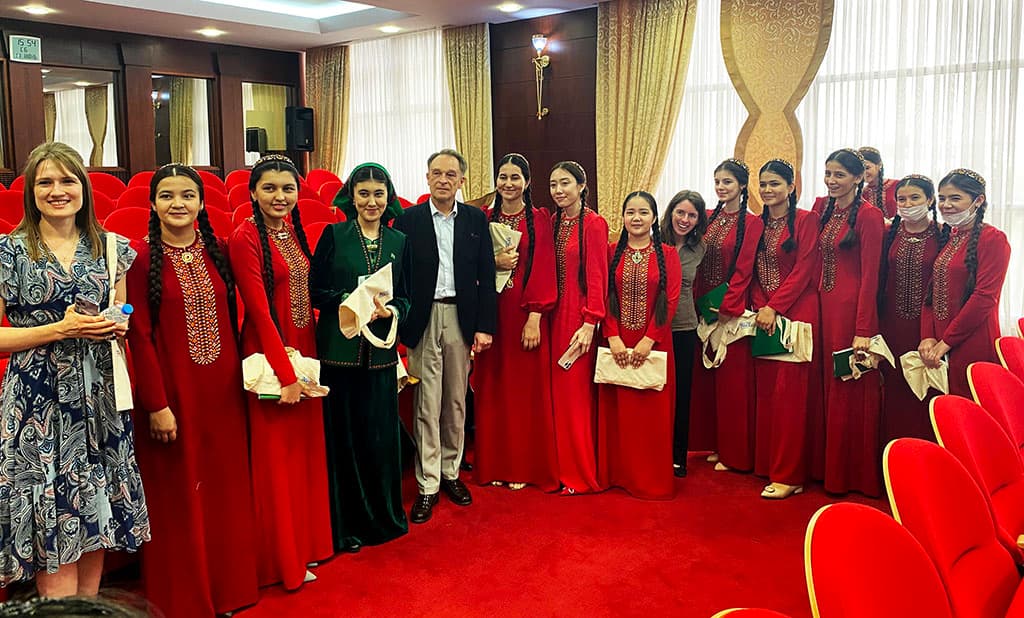 frankofoniya-2022-podvela-v-turkmenistane-itogi-konkursa