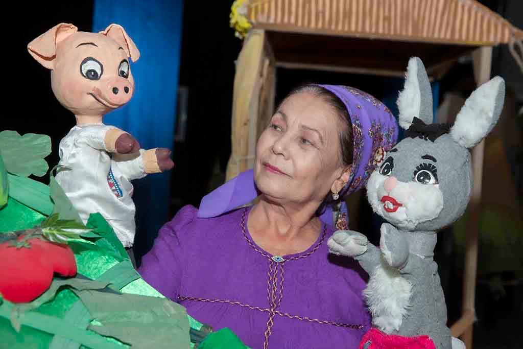 v-kuklovody-ya-pojdu-pust-menya-nauchat