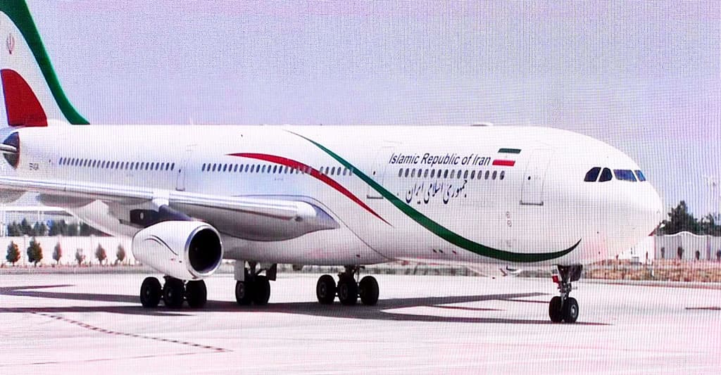 ibragim-raisi-pribyl-v-ashhabad-na-vi-kaspijskij-sammit