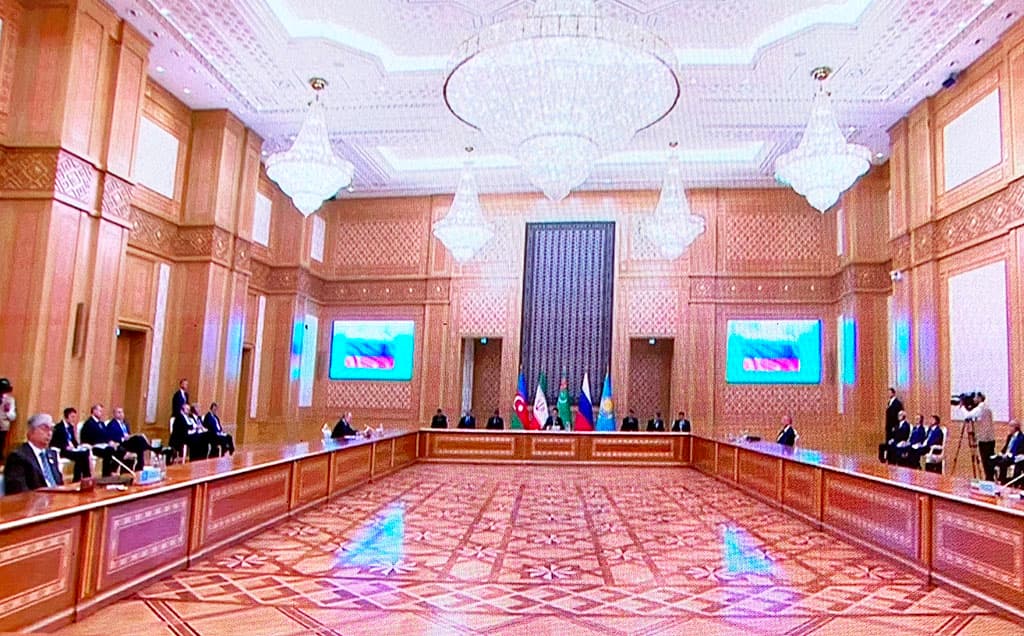 prezident-turkmenistana-predlozhil-usilit-rol-diplomatii-dlya-soglashenij-po-kaspiyu