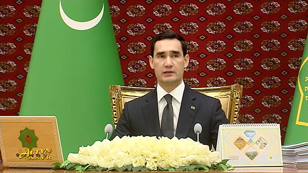 Serdar Berdimuhamedow Balkan we Mary welaýatlary boýunça gözegçileri belledi