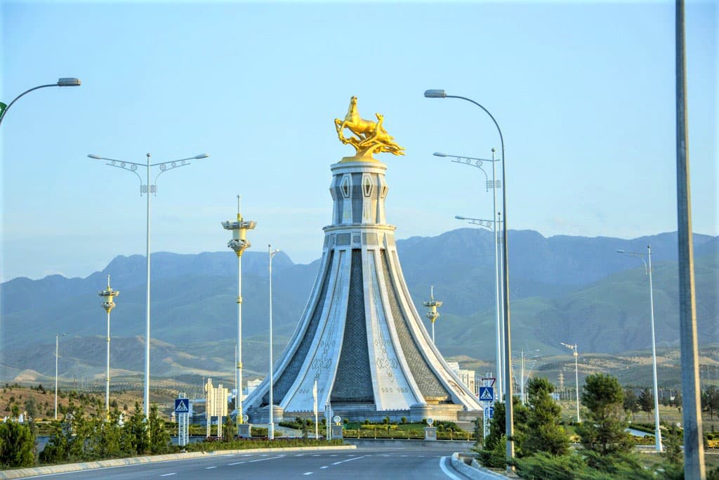 do-47-gradusov-zhary-i-silnyj-veter-ozhidayutsya-v-turkmenistane