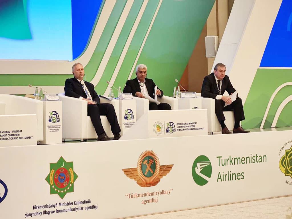 v-stolice-turkmenistana-otkrylsya-mezhdunarodnyj-transportnyj-forum