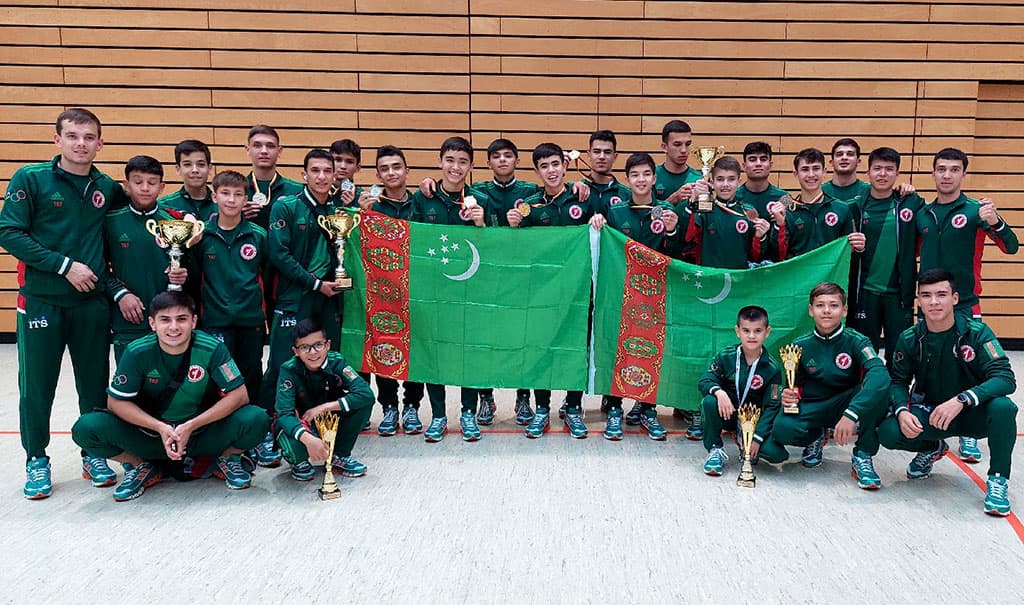 sbornaya-turkmenistana-po-karate-vystupit-na-chempionate-mira