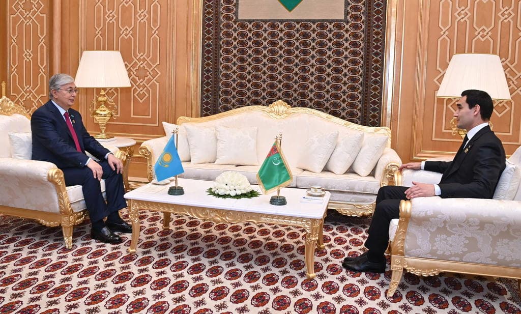 prezident-turkmenistana-posetit-kazahstan-s-gosudarstvennym-vizitom