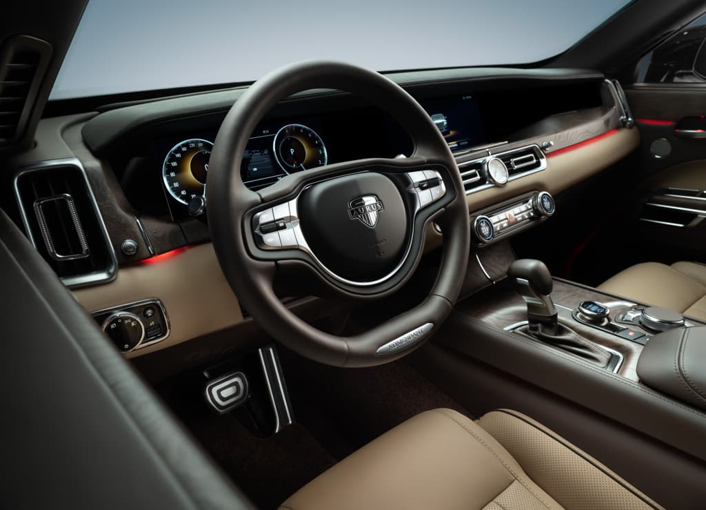 v-rossii-predstavili-lyuksovyj-vnedorozhnik-aurus-komendant