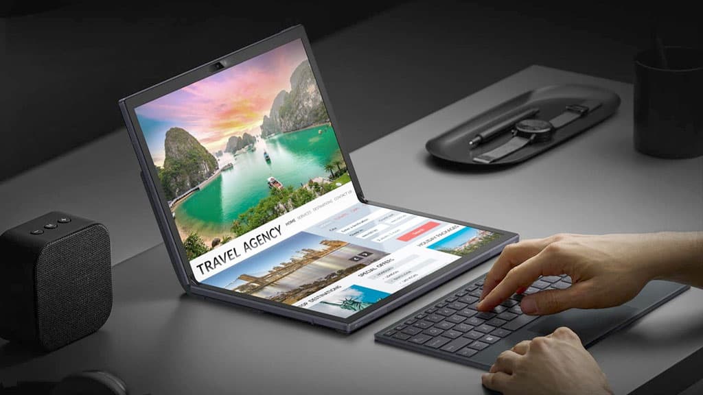 v-prodazhu-postupil-pervyj-v-mire-noutbuk-so-skladnym-ekranom