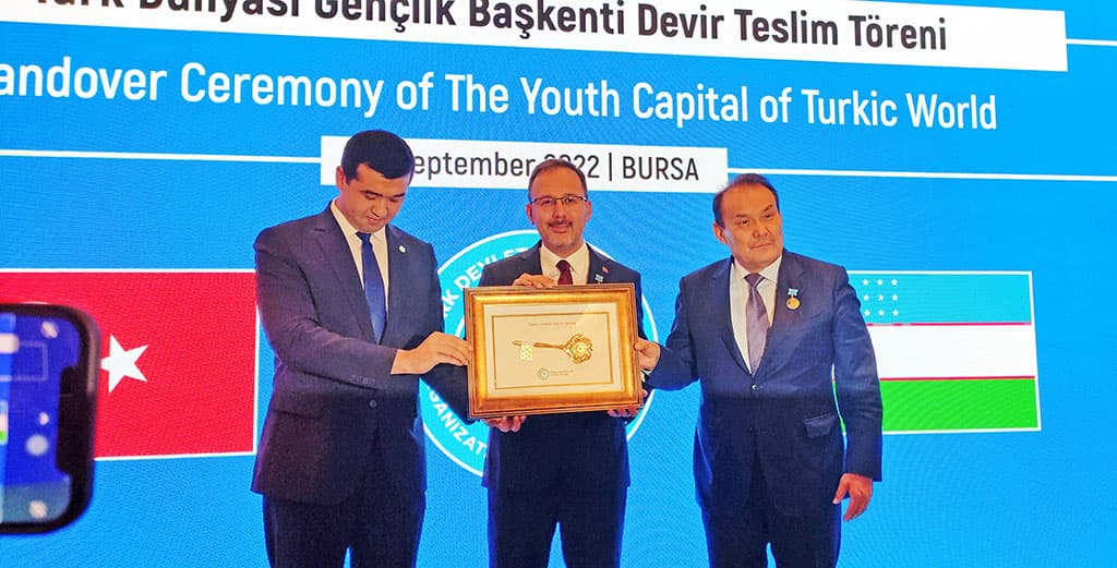 stambul-vybran-molodezhnoj-stolicej-tyurkskogo-mira