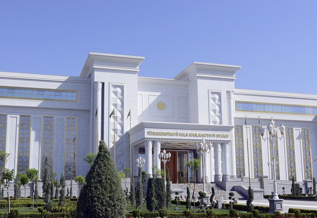 Türkmenistan täze başlangyçlary arkaly parlamentara gatnaşyklaryny işjeňleşdirýär