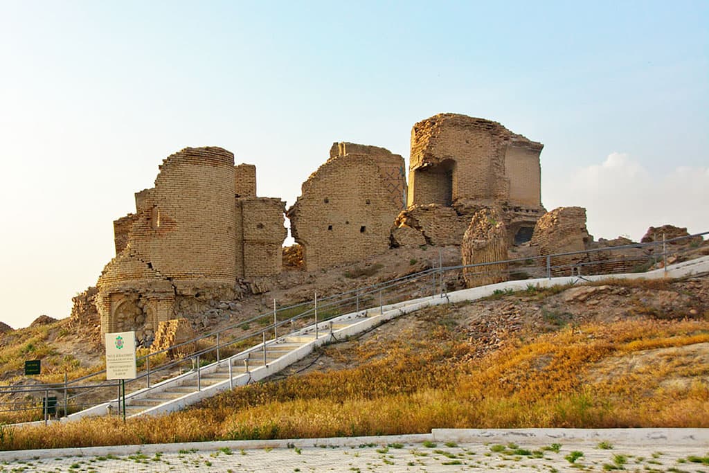 starinnoe-gidrotehnicheskoe-sooruzhenie-rekonstruiruyut-v-turkmenistane