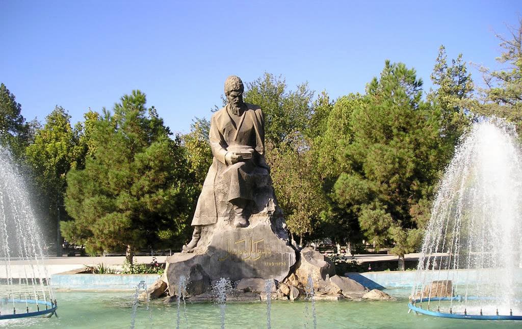 2024-j-projdet-v-tyurkskom-mire-kak-god-mahtumkuli-fragi