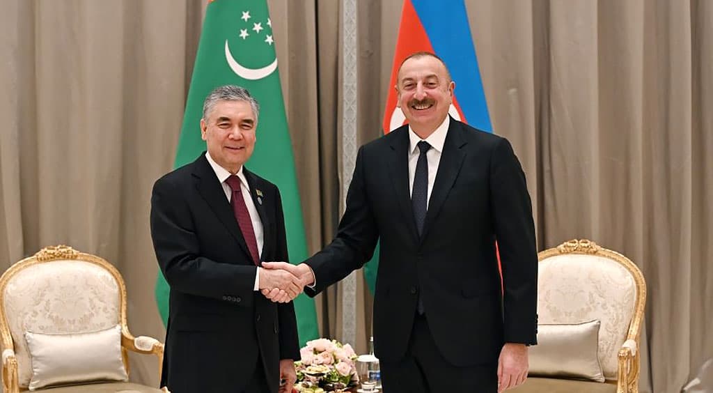 v-samarkande-sostoyalas-vstrecha-gurbanguly-berdymuhamedova-s-prezidentom-azerbajdzhana