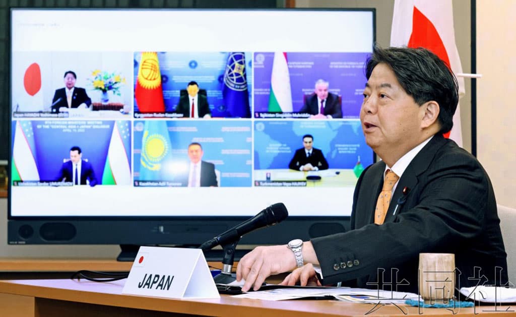 vstrecha-glav-mid-yaponii-i-stran-centralnoj-azii-planiruetsya-na-vtoruyu-polovinu-dekabrya