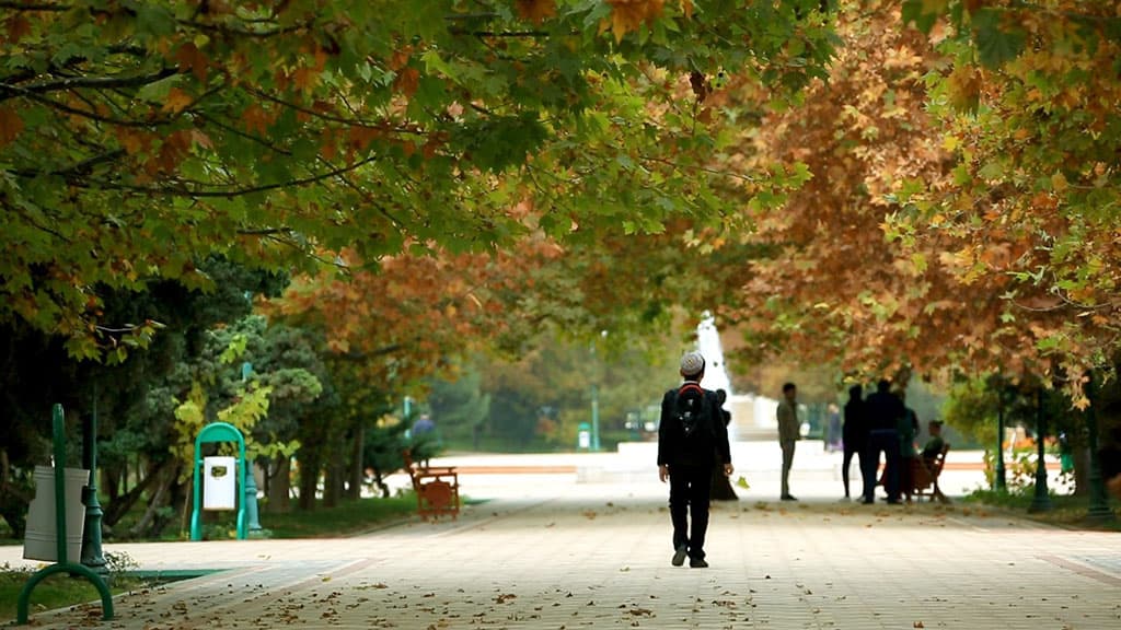 v-ashhabade-anomalnaya-dlya-pozdnej-oseni-zhara