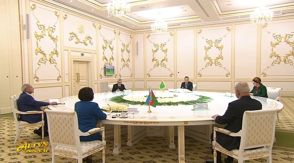 Türkmenistan we Azerbaýjan energiýa üpjünçiliginiň Ýewropa bazaryna diwersifikasiýa edilmegini goldaýarlar