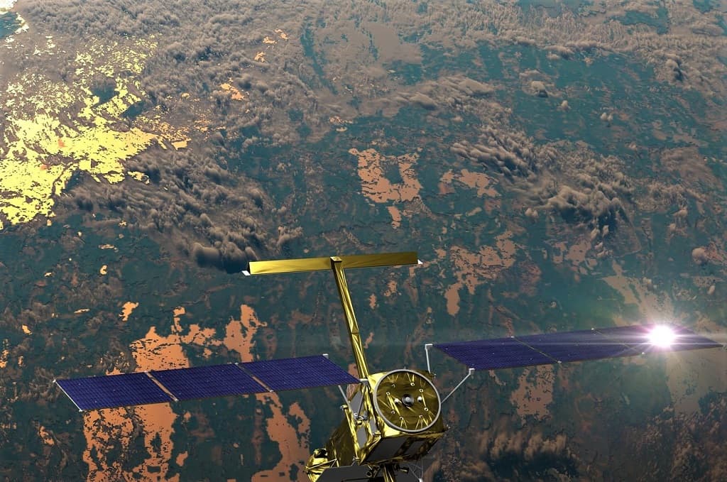 sputnik-nasa-swot-obsleduet-milliony-rek-i-ozer