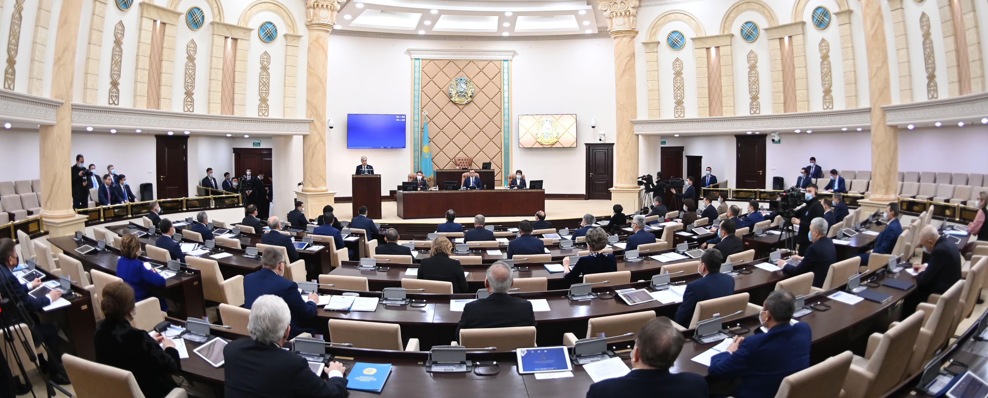 Казахстан усилит роль парламента в государственной жизни страны