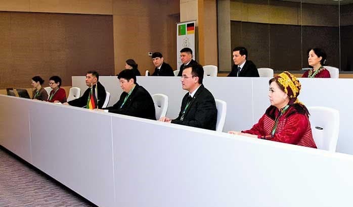 Medical experts of Turkmenistan and Germany discuss expansion of partnership