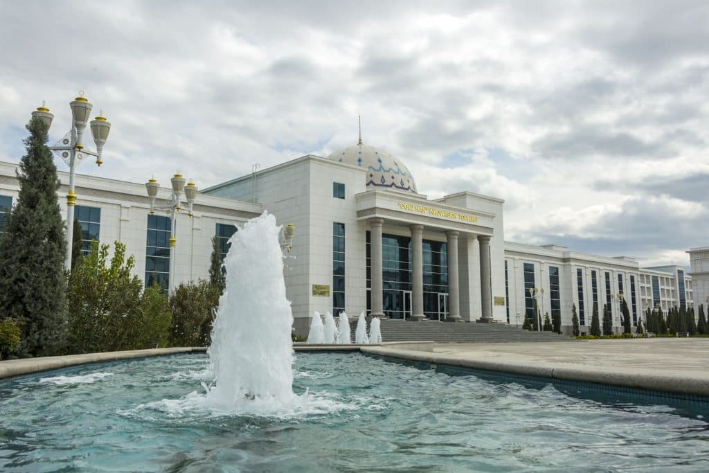 okolo-30-tysyach-zayavok-podali-dlya-uchastiya-v-olimpiade-universiteta-imeni-oguz-hana