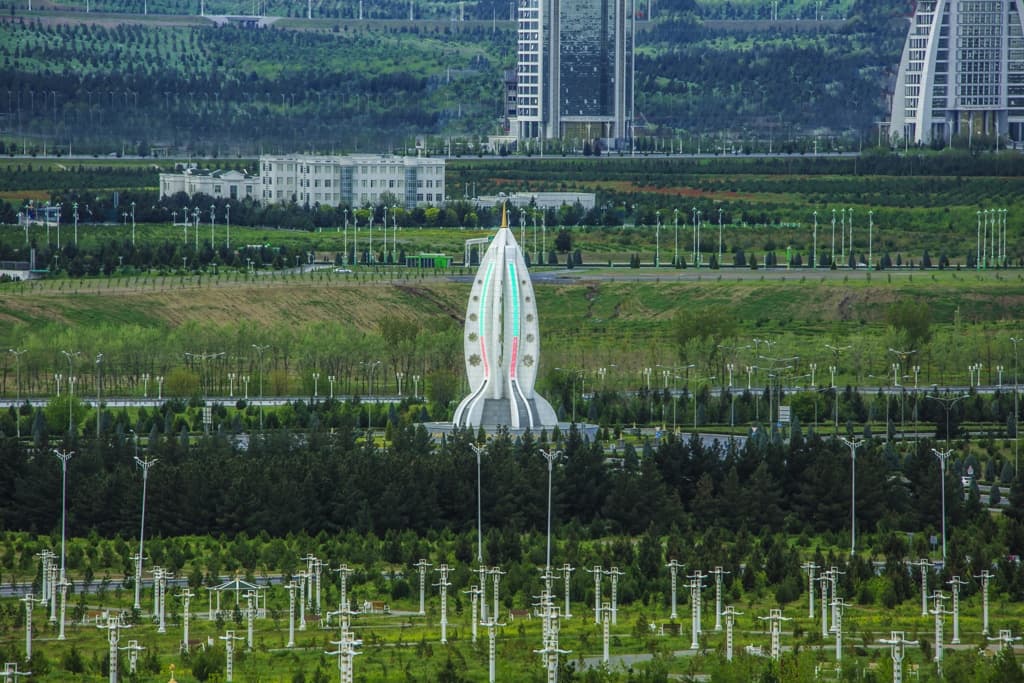 v-turkmenistane-mestami-potepleet-do-20-gradusov