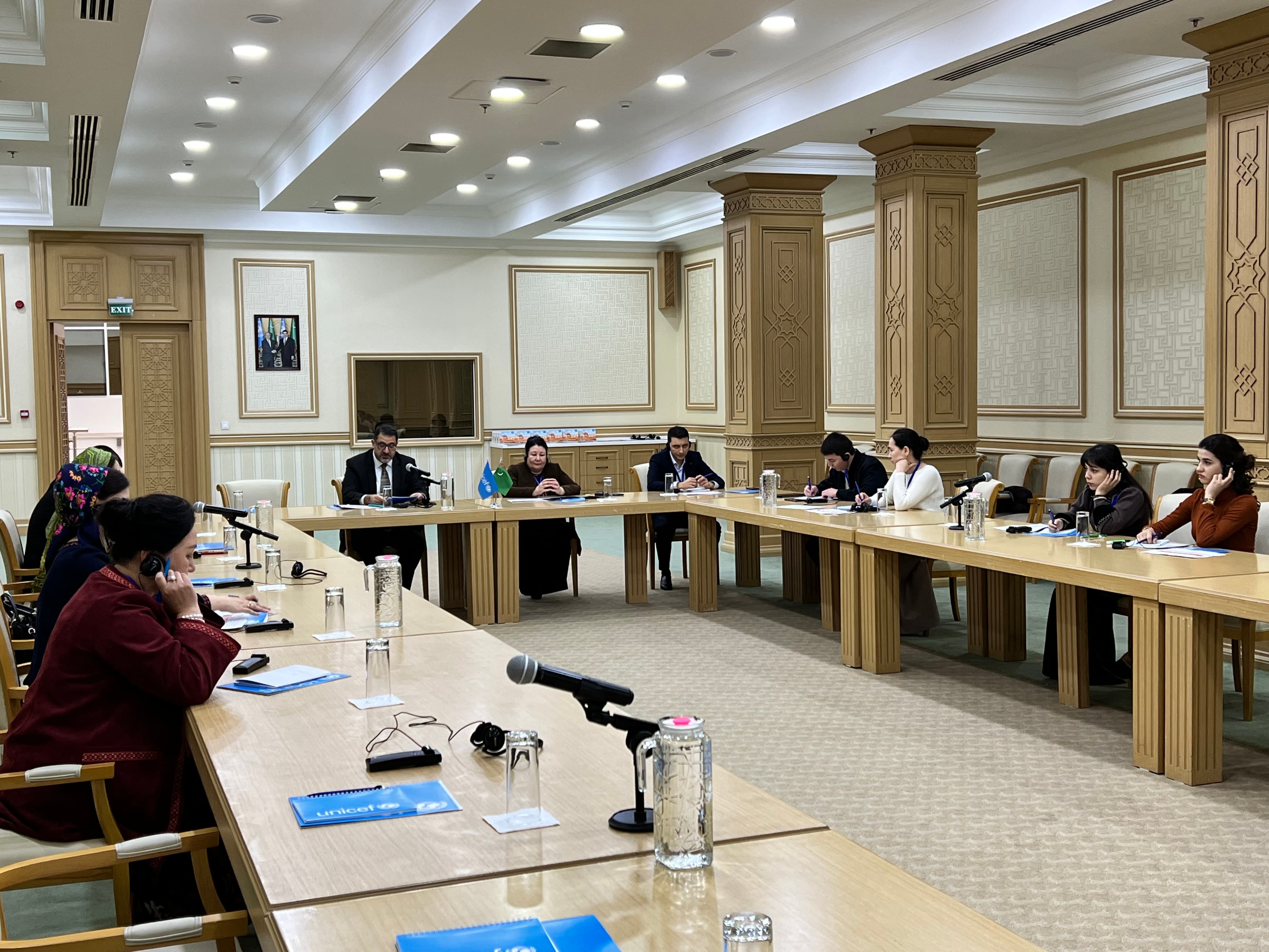 Turkmen specialists are mastering the practice of informing about health risks