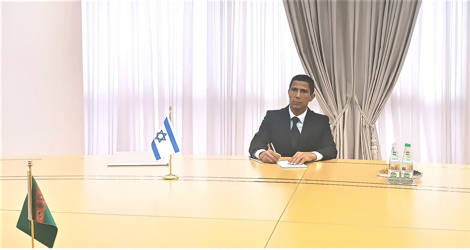 izrail-napravil-v-ashhabad-novogo-posla