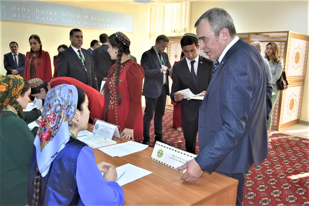 election-observers-turkmenistan-noted-activity-young-people-and-festive-atmosphere